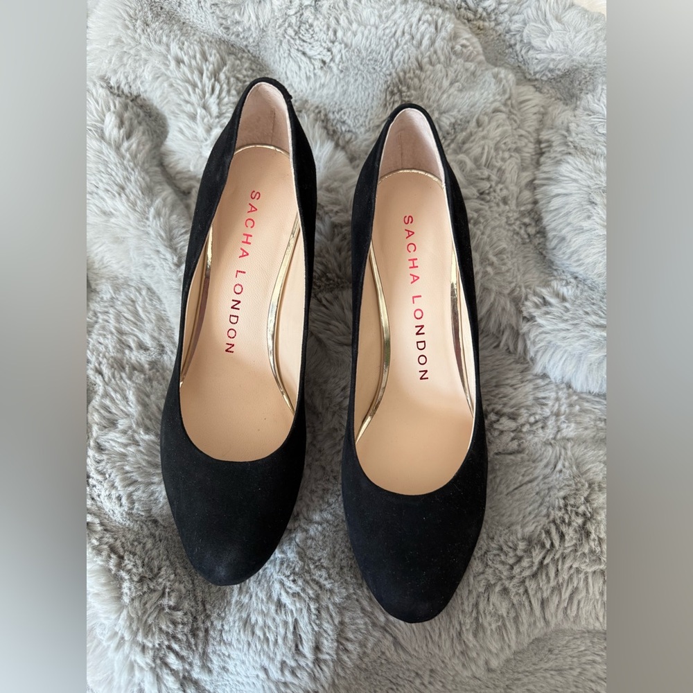 Sacha London Black Suede Rounded Toe Pumps